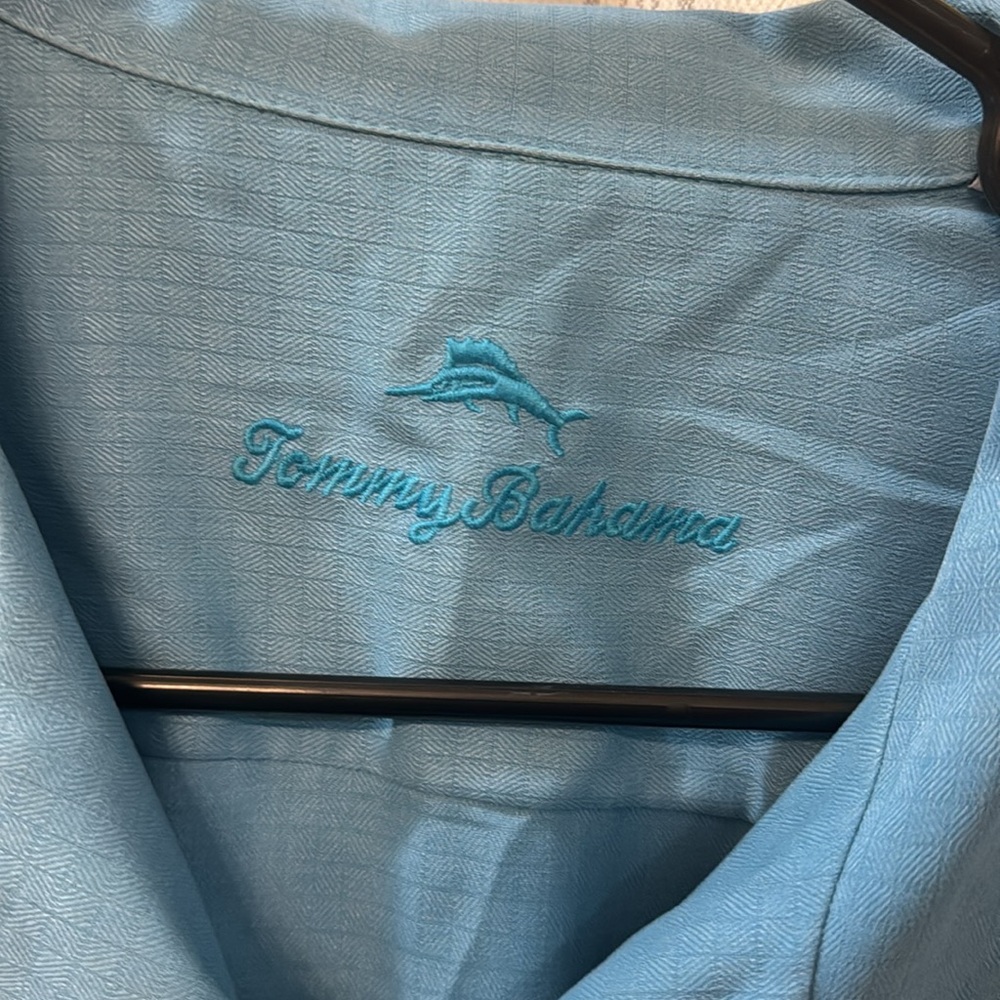 Tommy Bahama button down - Picture 3 of 6